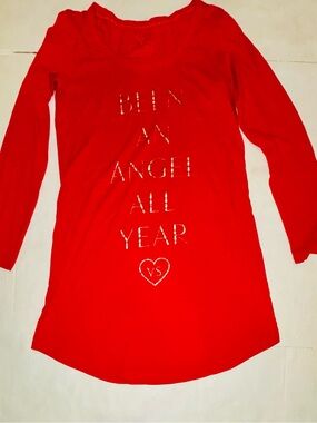 Victoria's Secret Red Long-Sleeve Graphic Kids Tee